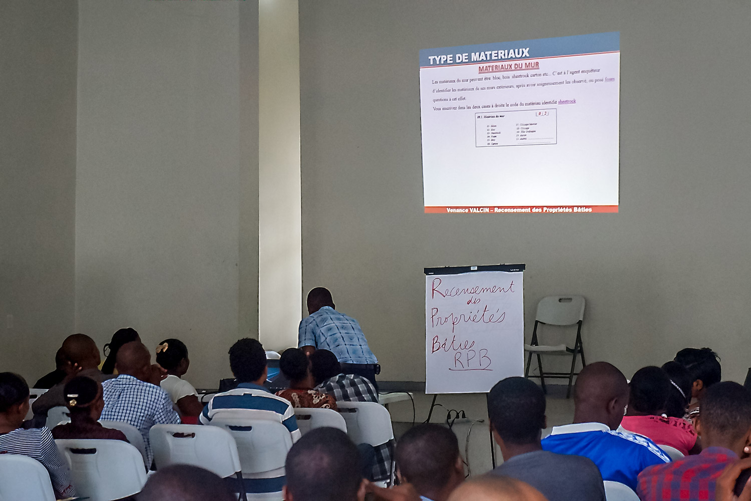 formation des agents enquêteurs pour le recensement des propriétes bâties (RPB) de la commune de Port-au-Prince